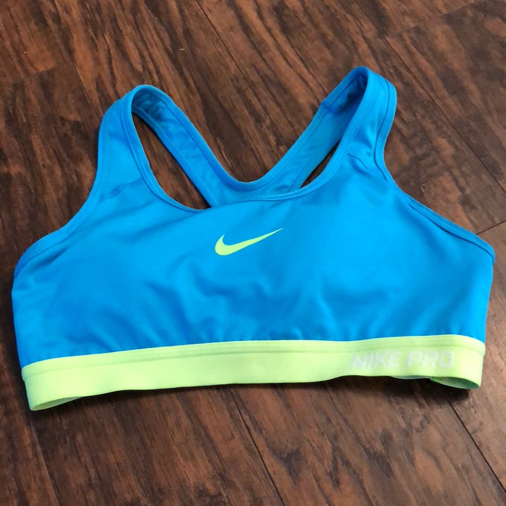 Nike Pro sports bra